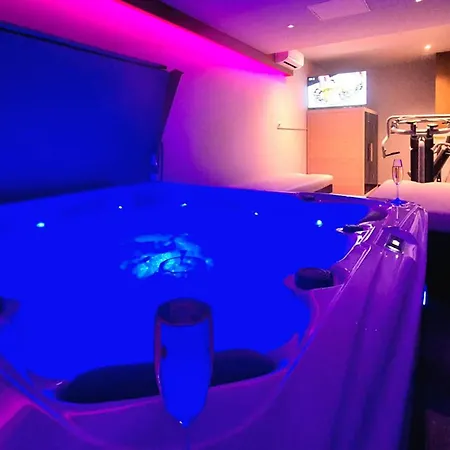 بيت للعطل Luxurious Home In Maovice With Sauna Maovice