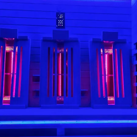 Luxurious Home In Maovice With Sauna بيت للعطل Maovice
